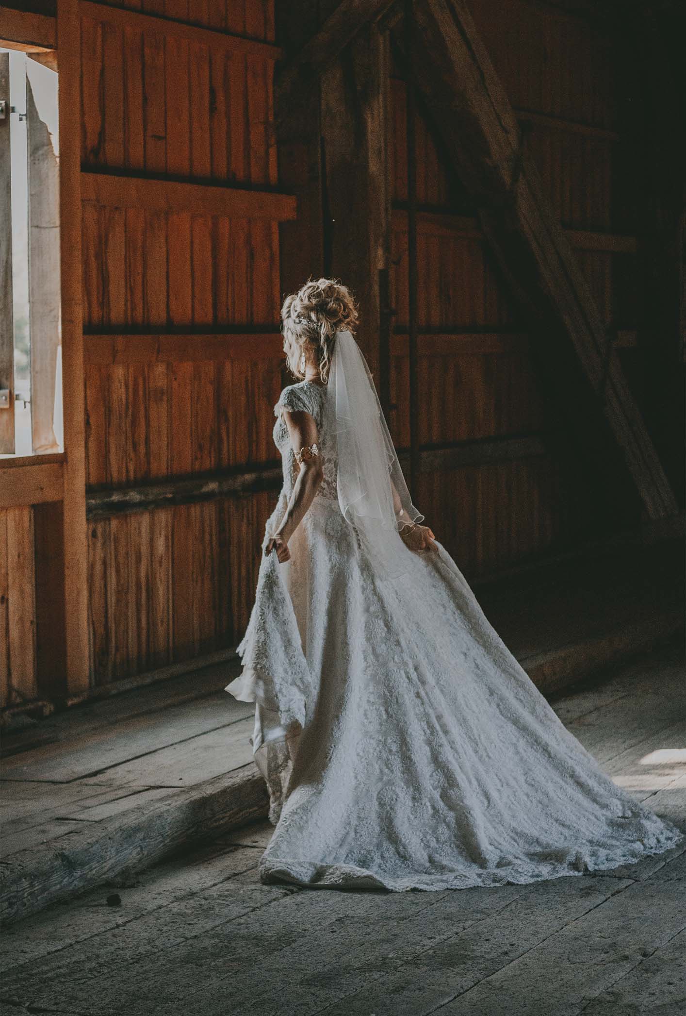 2019_bridalportrait_img_6.png